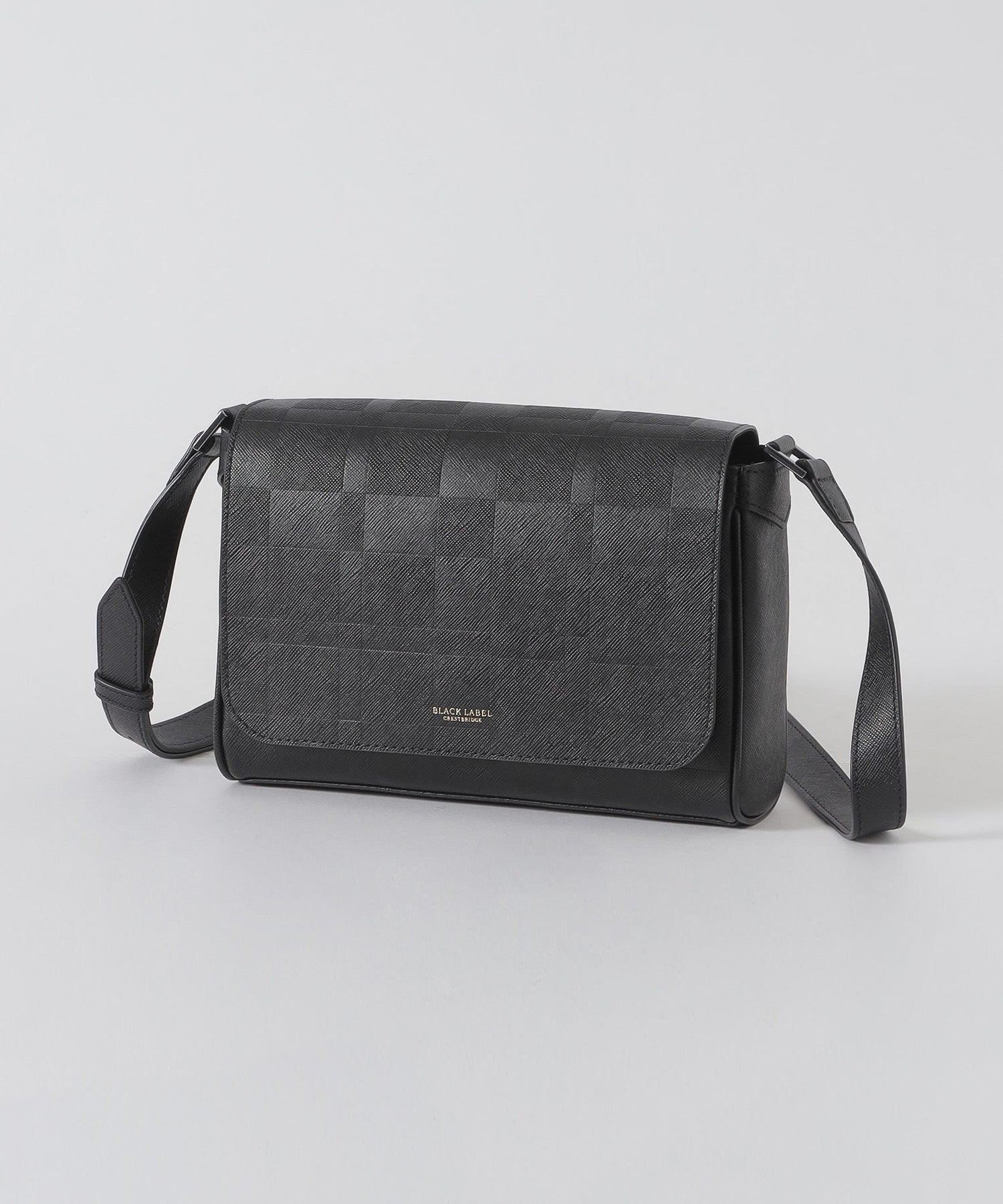 エンボスチェックメッセンジャーバッグ（バッグ）｜BLACK LABEL