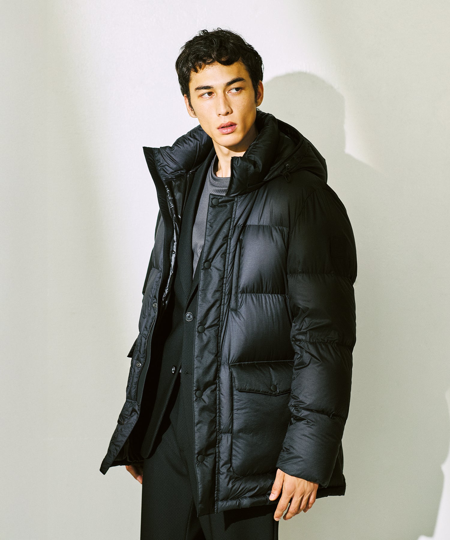 未使用 Theory 23AW リバーシブル ロングダウンベスト ブラック L ユニクロ公式 | ウルトラライトダウンロングベスト