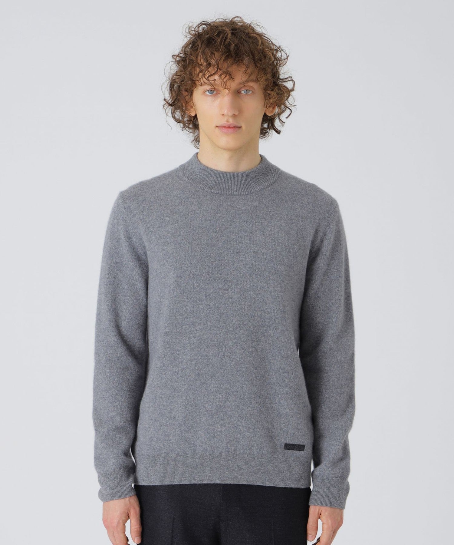 【レア‼️】アンダーカバー　カシミヤ混クルーネックニット　ブラックMサイズ　Uロゴ GU x UNDERCOVER ジーユー アンダーカバー 24AW 別注 クルー
