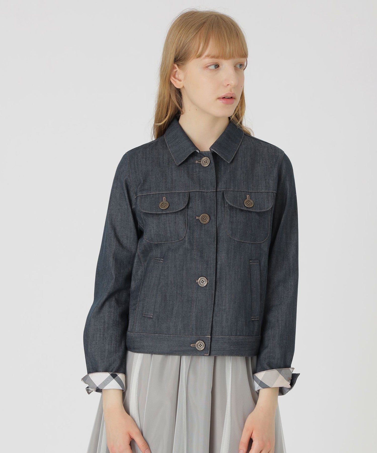 【美品】ブルーレーベルクレストブリッジ　スペリオルダブルビーバーブルゾン　36 一部店舗限定】スラブシャンブレーデニムジャケット（ジャケット