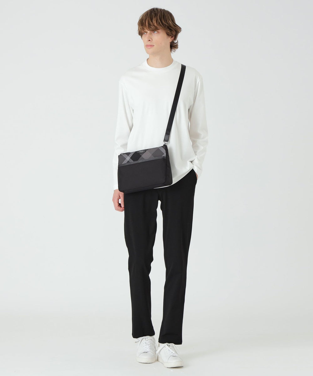 ライトウェイトコーデュラバリスティックサコッシュ（バッグ）｜BLACK