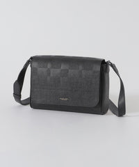 エンボスチェックメッセンジャーバッグ（バッグ）｜BLACK LABEL