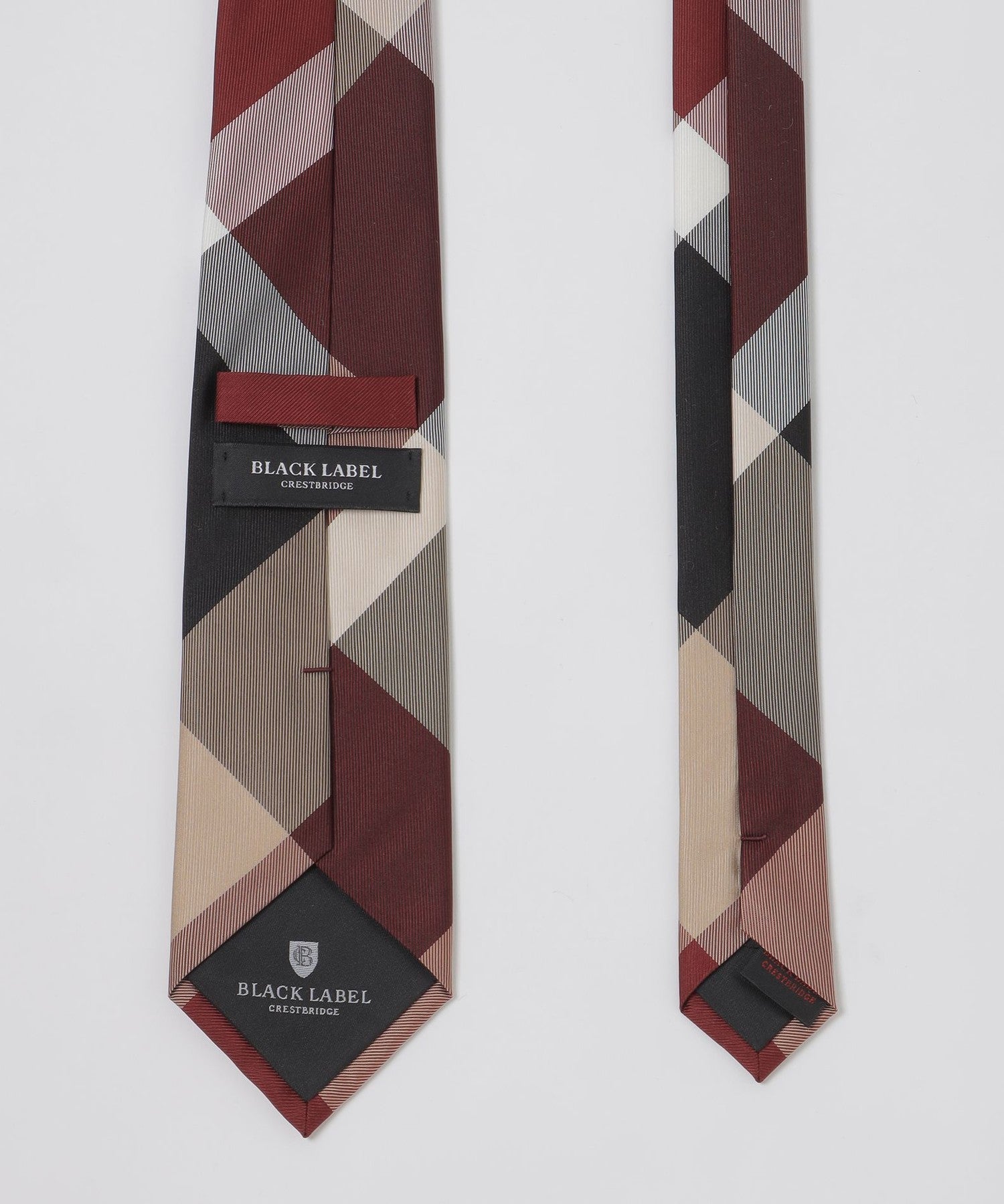 1411-5181573217__A,17,