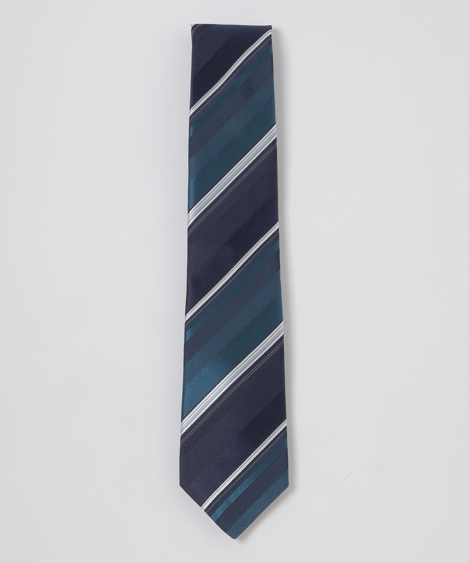 1411-5183575172__,72,