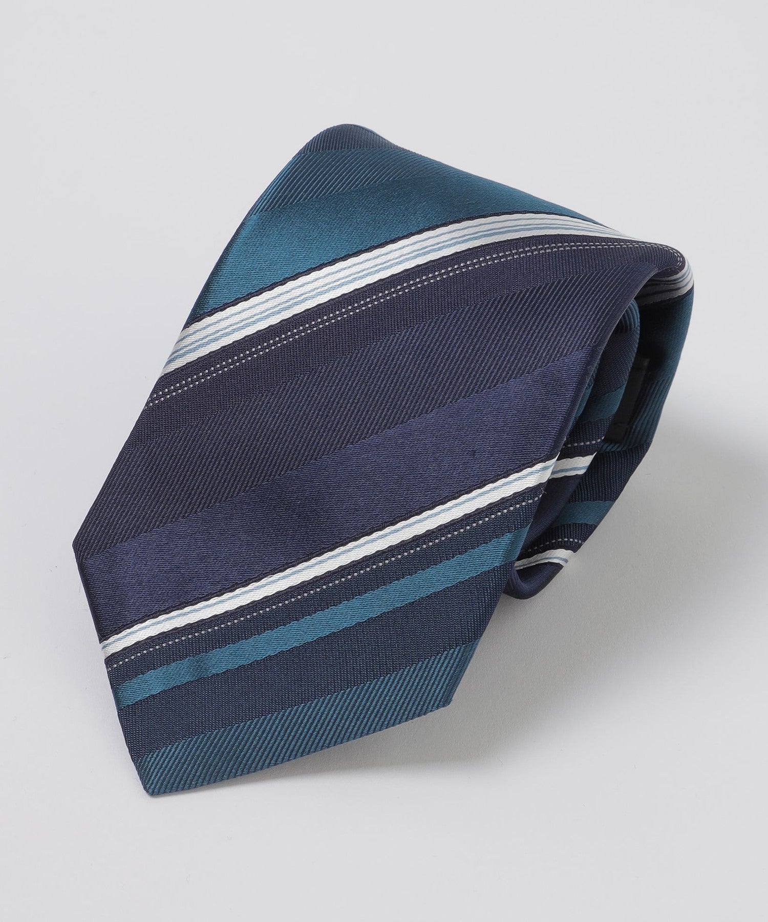 1411-5183575172__B,72,