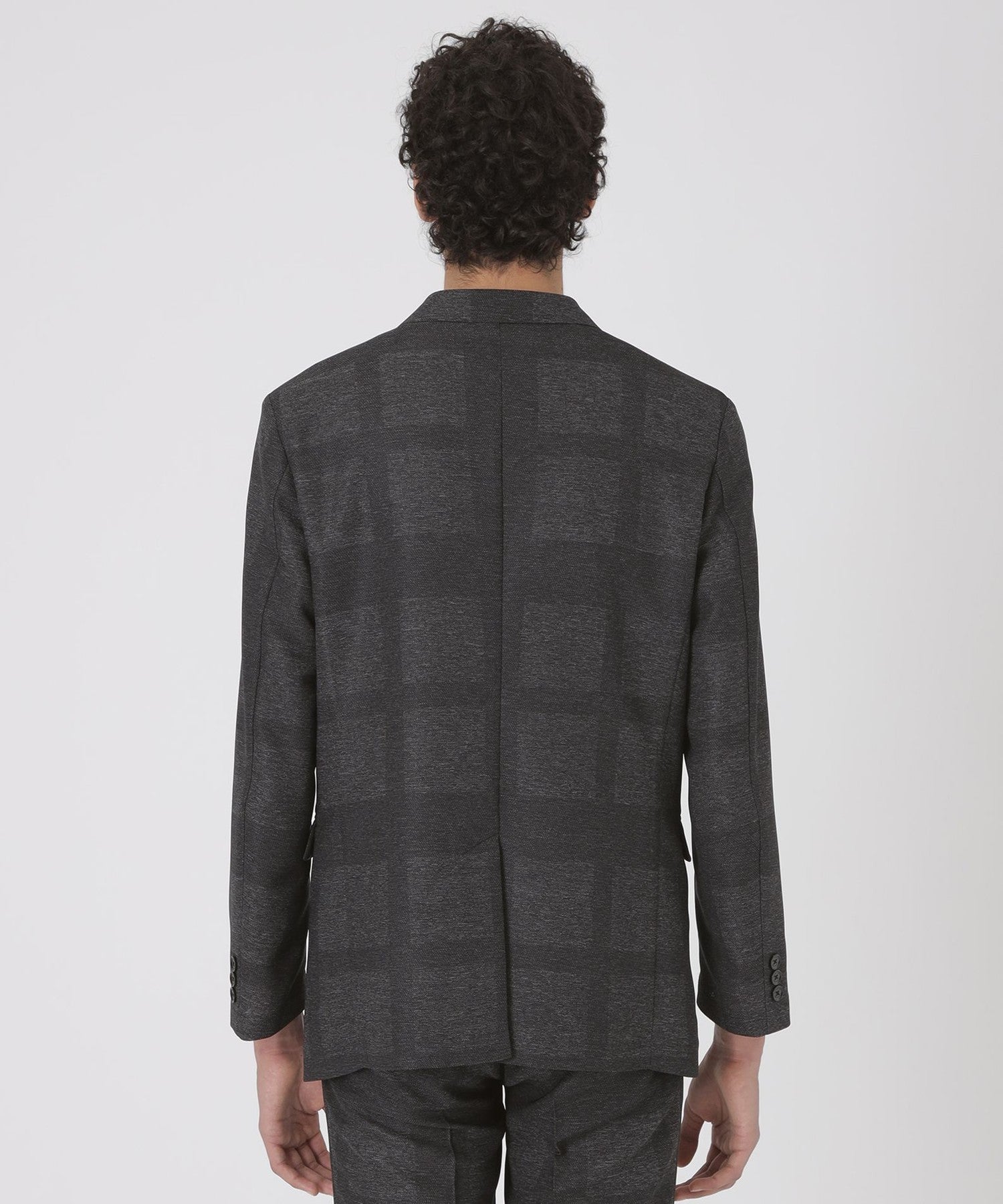 1411-51E1372308__E,08,