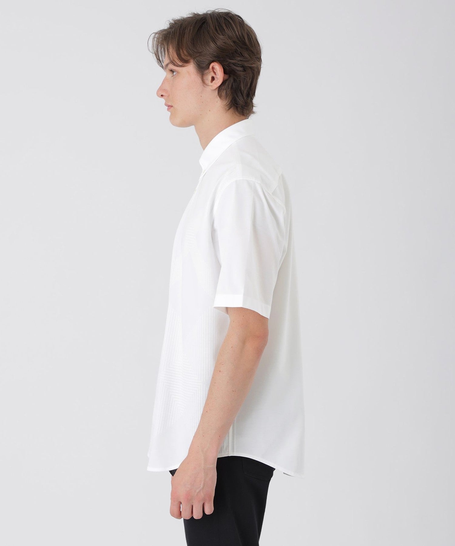 1411-51M1572502__B,02,