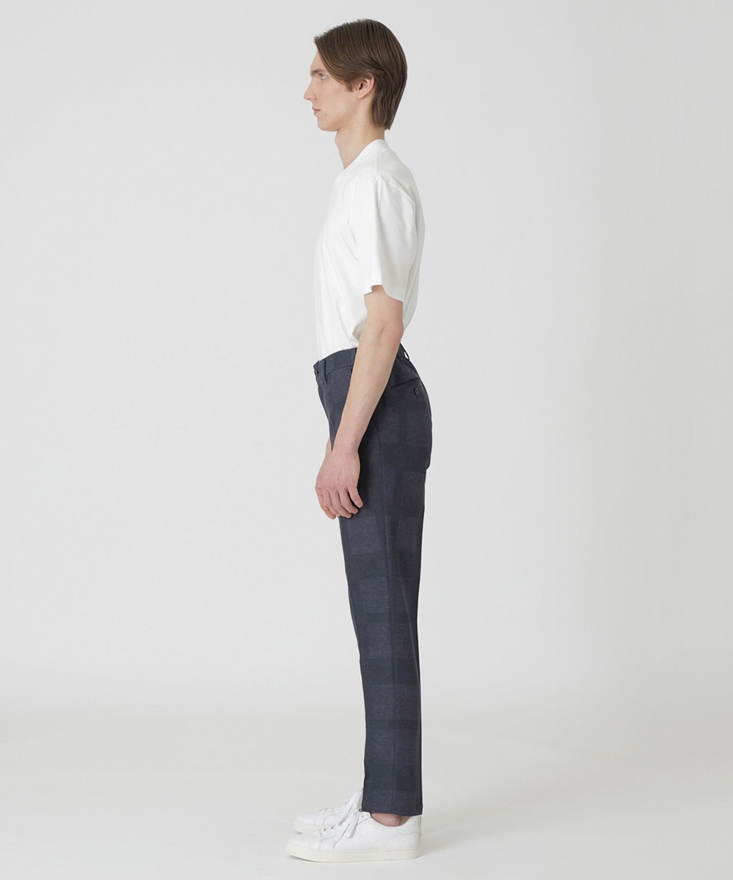 1411-51R1372328__B,28,