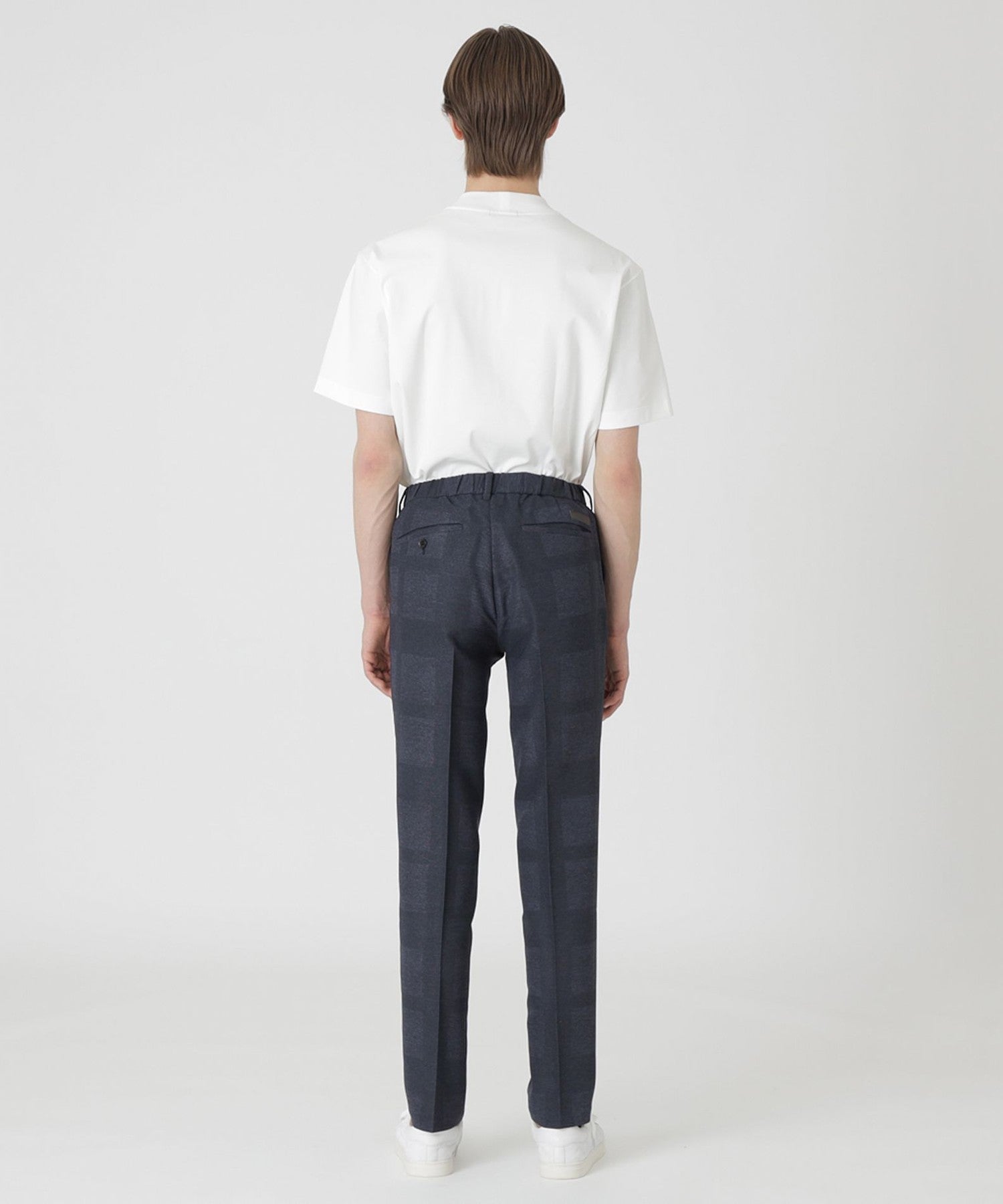 1411-51R1372328__C,28,