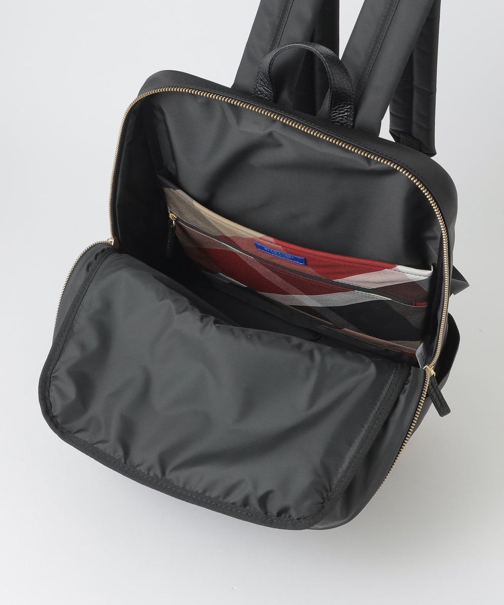 ナイロンスクエアバックパック（バッグ）｜BLUE LABEL CRESTBRIDGE