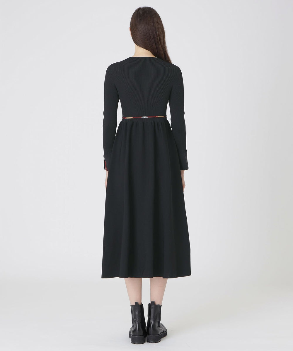 【新品】ブルーレーベルクレストブリッジ　ニット　バーバリー　黒　38　554 KNIT LOVER｜BLUE LABEL CRESTBRIDGE(ブルーレーベル・クレスト